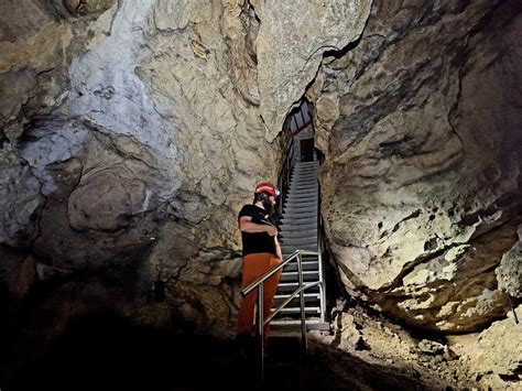 Weekend The Slovak Cave That Makes You Face Your Fears Spectatorsmesk