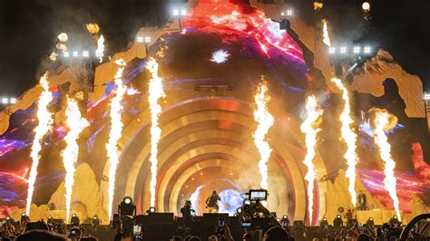 At Least 8 Dead After Crowd Surge At Houston Astroworld Music Festival