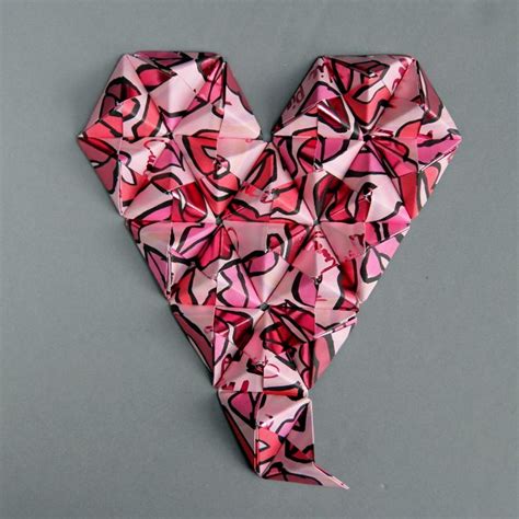 Make Your Own Diy 3d Origami Heart Wall Hanging For Valentines Day