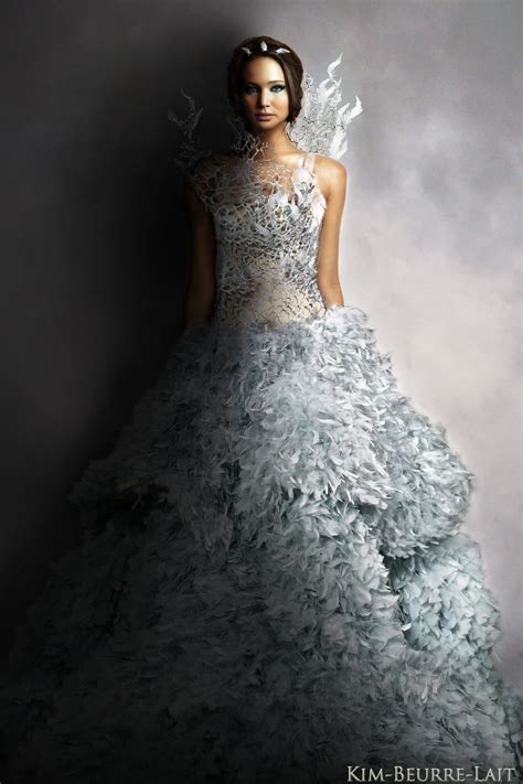 Sie sind auf der suche nach ihrem perfekten hochzeitskleid, verfügen aber nur über ein kleines budget? Suche Hochzeitskleid -Panem (Kleid, Katniss Everdeen)