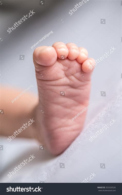 Newborn Baby Foot On Bed Stock Photo 353320526 Shutterstock