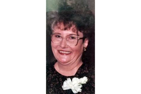 Julia Stevens Obituary 1942 2016 Olathe Ks The Iowa City Press