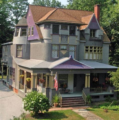 East aurora is a village in erie county, new york, united states, southeast of buffalo. Palmer House, East Aurora Ny | Palmer house, Mansions, Bed ...