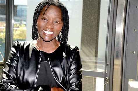 She also wore braces for a portion of her childhood. Walter-Scheel-Preis für Auma Obama / Karl-Heinz Paqué ...