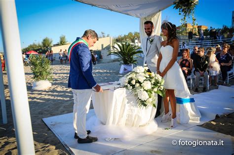 332 likes · 3 were here. Il sindaco celebra le prime nozze in spiaggia a Fano ...