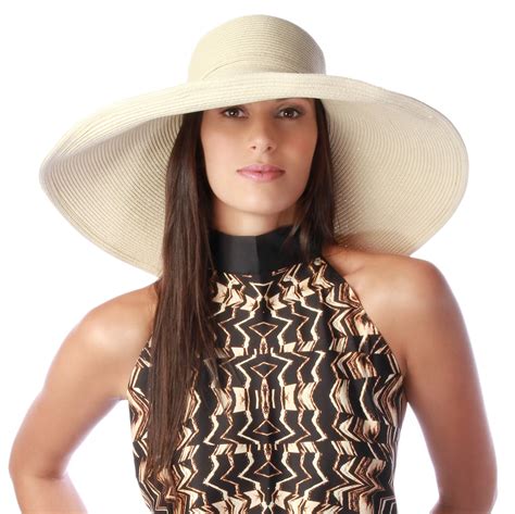 Solescapes Keeps Kentucky Derby Attendees Sun Safe And Fashionable With Stylish And Fun Kentucky