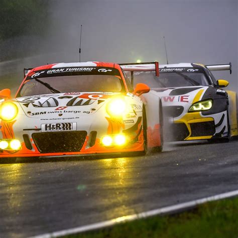 Der fußballstar von fenerbahce istanbul peilt dann auch eine zweite karriere auf der rennstrecke am anfang war es wie so oft: Max Kruse Racing enters the complete VLN season 2019 with ...