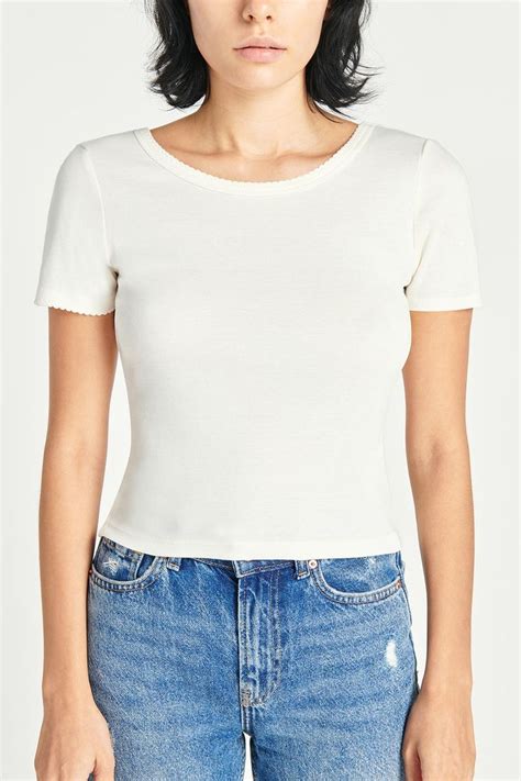 Download Premium Illustration Of Woman In A White T Shirt Mockup 2510805 In 2020 Clothing