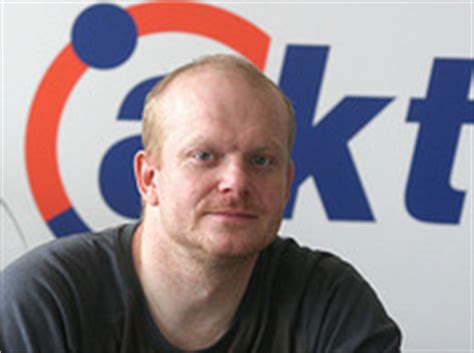 Všechny oblíbené knížky od david jan novotný máme skladem! David Novotný: Kývnout na otcovraha nebylo těžké - Aktuálně.cz