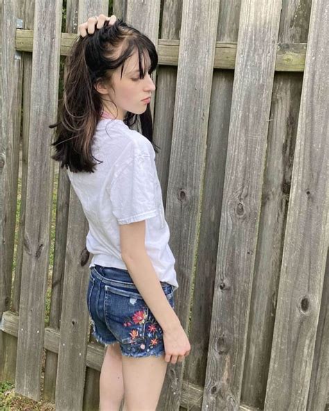 18 Girls In Short Shorts With Photos Living In This Season