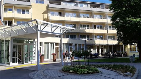 The focus of its main square is the trinity column plague memorial. Gesundheits- & Kurhotel Badener Hof (Baden bei Wien ...