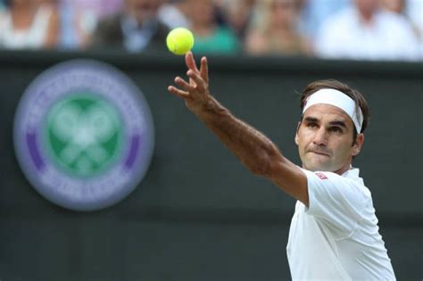 Federer fans were allowed to ask questions to the maestro, including lorenzo, freshly baked daddy from virginia / usa and formerly from basel. Roger Federer wants to play tennis until his kids realize it