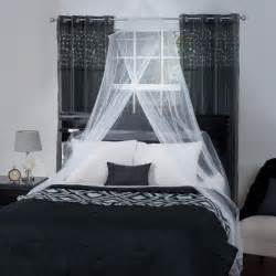 It has three openings which make it easy to get in and we tested several mosquito netting bed canopies available on the market to find the best for the money. Best mosquito net canopy for bed | INSECT COP