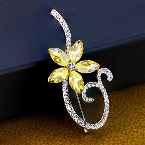 Zivom® Stylish Flower Cubic Zirconia Cz Crystal Rose Gold Plated Brass Brooch Badge Pin Needle