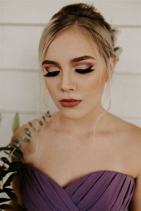 This Hair And Makeup Ideas For Bridesmaids With Simple Style The