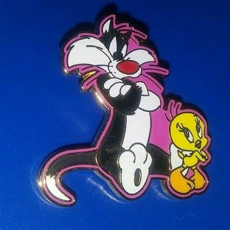 Looney Tunes Tweety Bird Sylvester Cat Collectible Enamel Pin Authentic
