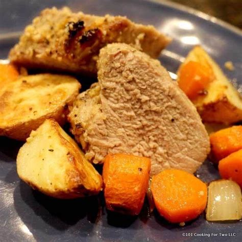 Rub the pork tenderloin all over with 2 teaspoons of oil, then season all over with another teaspoon of salt, ½ teaspoon of black pepper, and 1 teaspoon of garlic powder.; One Pan Roasted Pork Tenderloin with Potatoes and Carrots ...