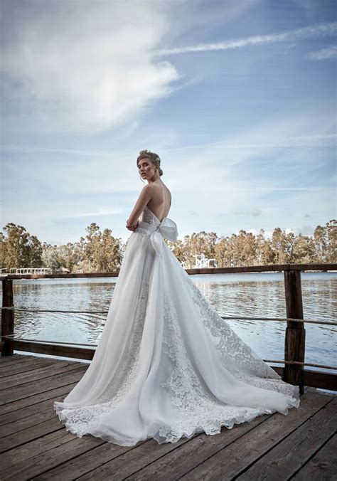 Victoria F Wedding Dresses 23 07022018 Km Modwedding Stunning