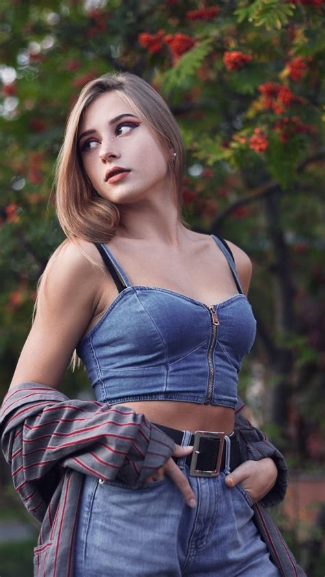 720x1280 Woman Model Outdoor Shoot Wallpaper Female Modeling Poses