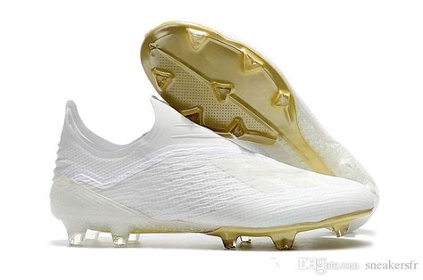 Nowadays messi and adidas are practically synonymous, but he hasn't always been the face of their soccer brand. 2021 2019 Gold Messi Original Football Boots Laceless X 18 ...