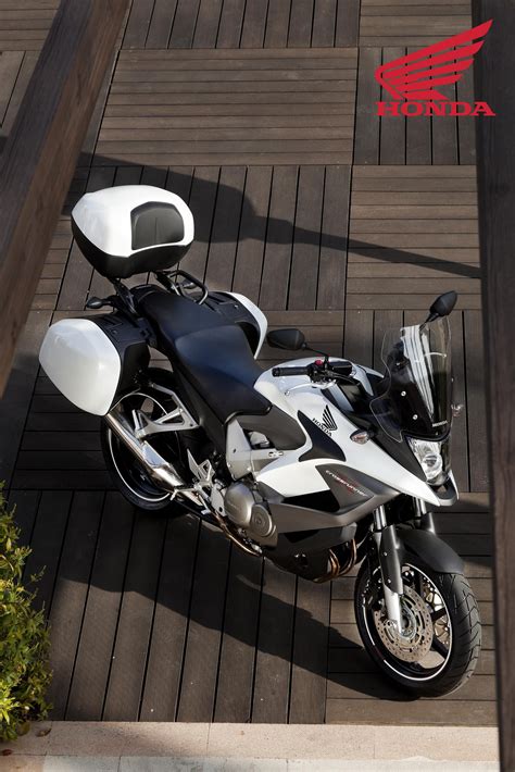 1800 8001 (miễn phí cho tất cả thuê bao). Flexibility like no other motorcycle, Honda announces the ...