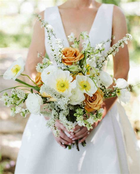 52 Ideas For Your Spring Wedding Bouquet Spring Wedding