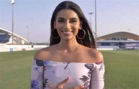 ipl 2022 is mayanti langer returning these 5 beautiful female anchors will be seen during ipl