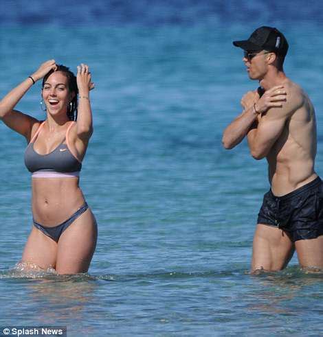 Cristiano Ronaldo Pushes Georgina Rodriguez Into The Ocean