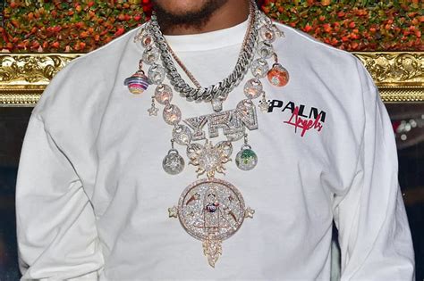 Quavo Chains Takeoff Of Migos New Solar System Chain Reportedly Worth
