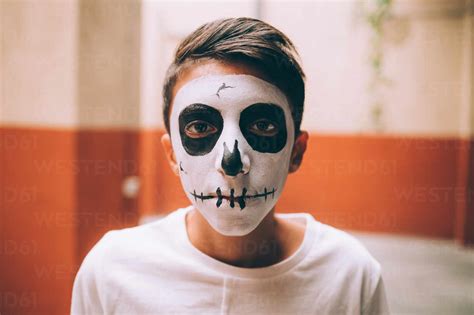 Boy With Halloween Skull Face Paint Cuf56568 Eugenio Marongiuwestend61