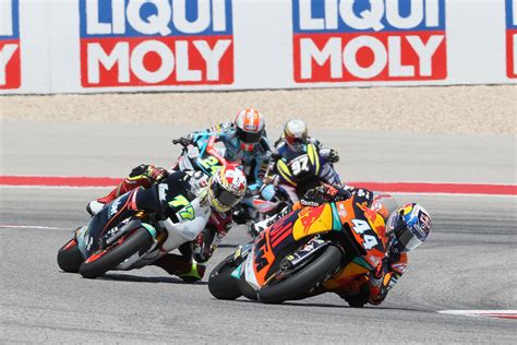 Miguel oliveira deixou ainda um agradecimento especial aos rapazes da equipa, a ktm, por me terem dado a máquina perfeita para hoje, numa corrida que contou com público nas bancadas. MOTO GP | Miguel Oliveira (MOTO 2) termina em 6º no Texas ...