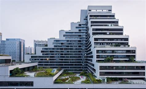 Cascading Shenzhen Office Building Luxuriates Under A
