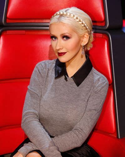 The Voice Season 5 Christina Aguileras Fashion And Beauty Looks