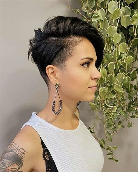 34 Edgy Pixie Cuts For Women Of All Ages And Hair Textures