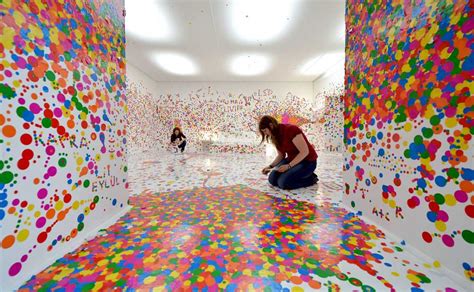 Images: Japanese artist Kusama turns polka dots into avant garde art ...