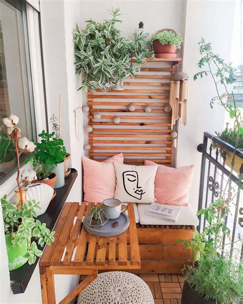 Stylish Ways To Decorate And Transform A Small Balcony - yardworship.com