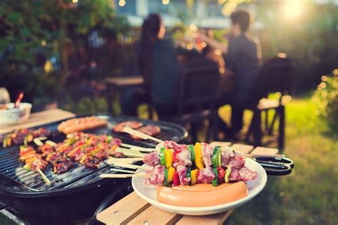 Throwing a bbq party over the summer doesn't mean that you have to stick to red meat or chicken. 6 Best Summer Garden Party Ideas for Every Type of Host