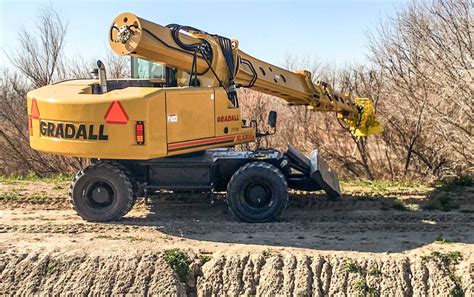Xl 5300 V Rough Terrain Excavator Berry Tractor