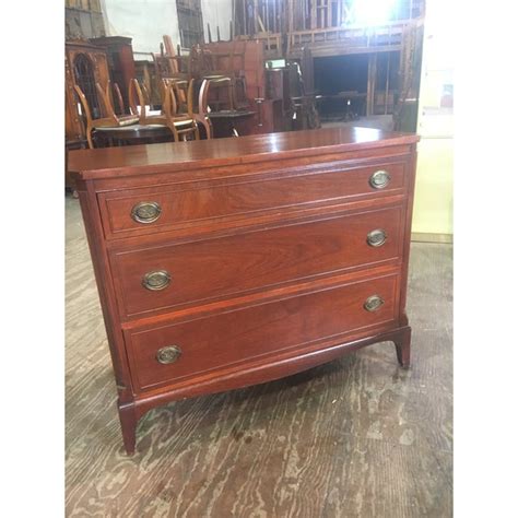 This set was built in 1940, with burr walnut, walnut folder with inlaid in maple and carved decorations in solid walnut. Antique Chippendale Style Mahogany Pineapple Post Bedroom ...