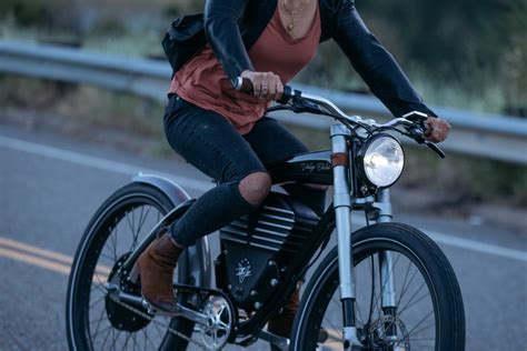 The difference is that those bikes don't look anything like the moto parilla. 2020 Roadster from Vintage Electric is a 36 mph e-bike ...