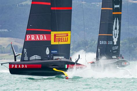 L'area protetta col grande parco verde, riservato agli ospiti del residence luna rossa, rendono. America's Cup | Luna Rossa e New Zealand non possono ...