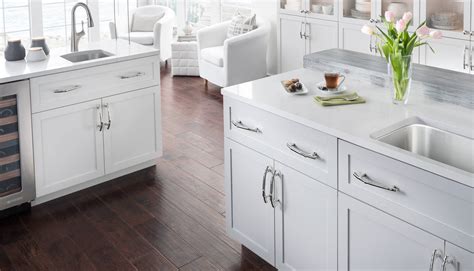 Get unique custom kitchen cabinets in extraordinary design and great prices. C&J Cabinet Co. Home Improvement& Kitchen Design Store