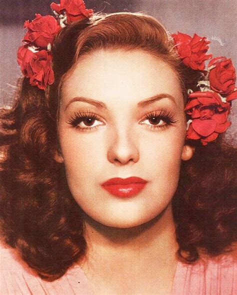 Itsdelovely Flowers In Hair Vintage Hairstyles For Long Hair 1940s Hairstyles