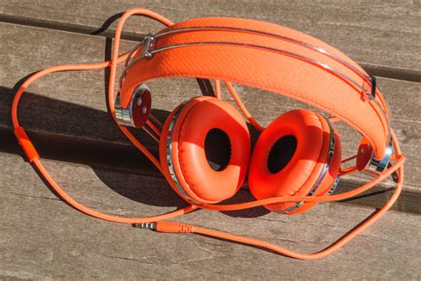 How To Stop Headphones From Twisting And Tangling Soundgearlab