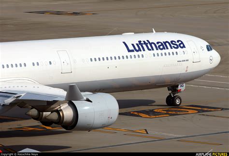 D Aihq Lufthansa Airbus A340 600 At Tokyo Haneda Intl Photo Id
