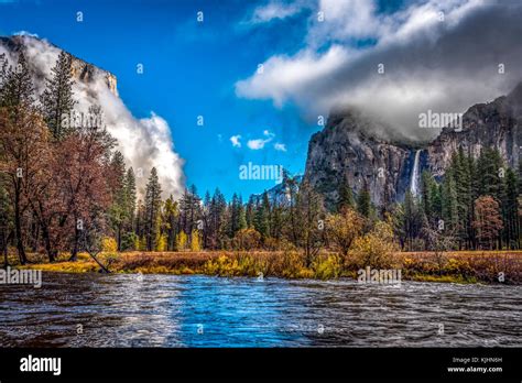 Landscape Of Yosemite National Park California Stock Photo Alamy