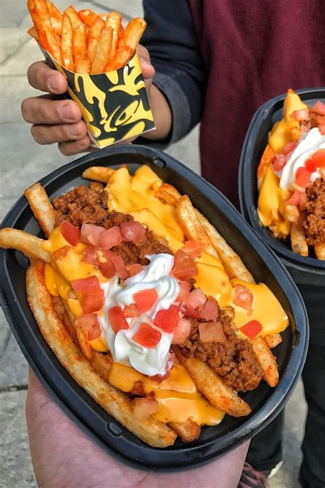 Up For A Midnight Snack Run Taco Bells Nacho Fries Are Returning This Christmas Eve Food