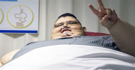 World S Fattest Man Weighing 93 Stone To Get Gastric Band Daily Star