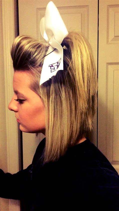 Tag me in your pictures on instagram of you rocking this hairstyle so i can see them! Cheerleading hairstyles, Cheer hair, Short hair styles