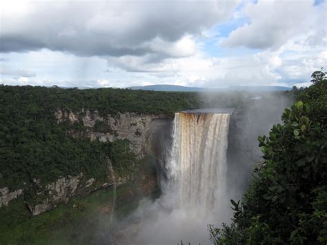 Kaieteur Falls Alluring World